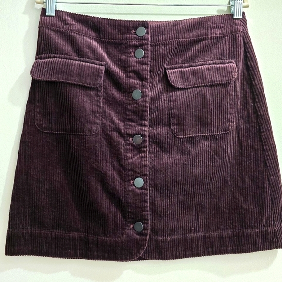 Loft Plum Cordouroy Button Down Mini Skirt size 8 - Picture 2 of 11